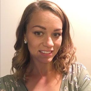 Meet your Posher, Kelsie